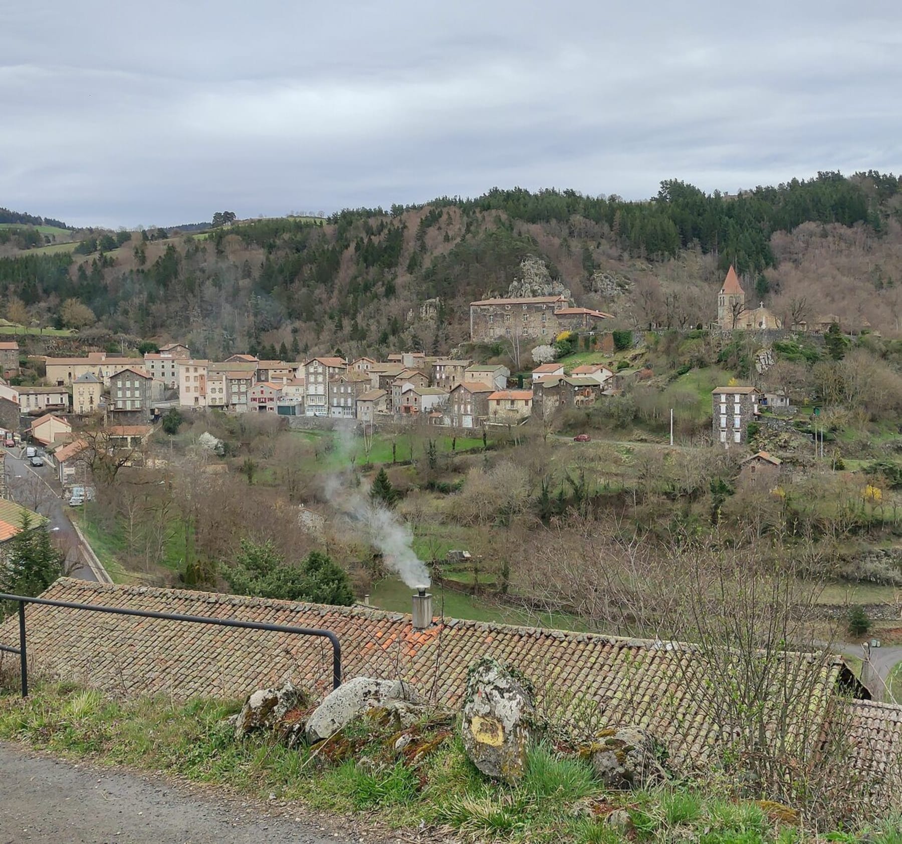 Randonnée Saint-Privat-d'Allier - Balade de Saint-Privat à Rochegude