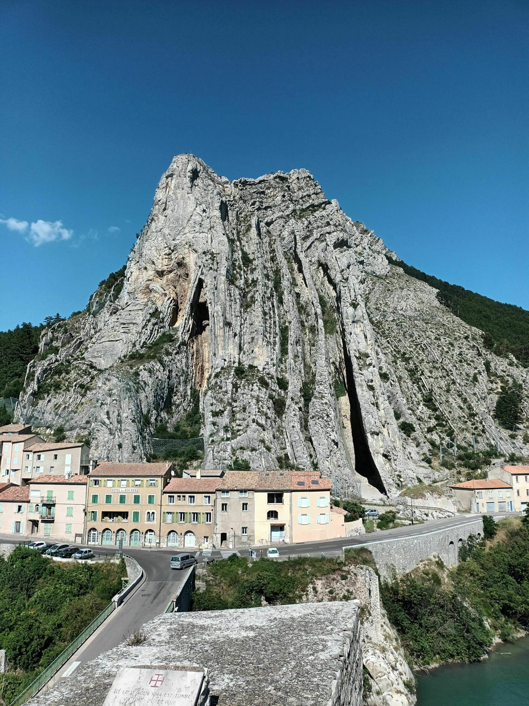 Randonnée Sisteron - Montagne de la Baume par le versant Nord