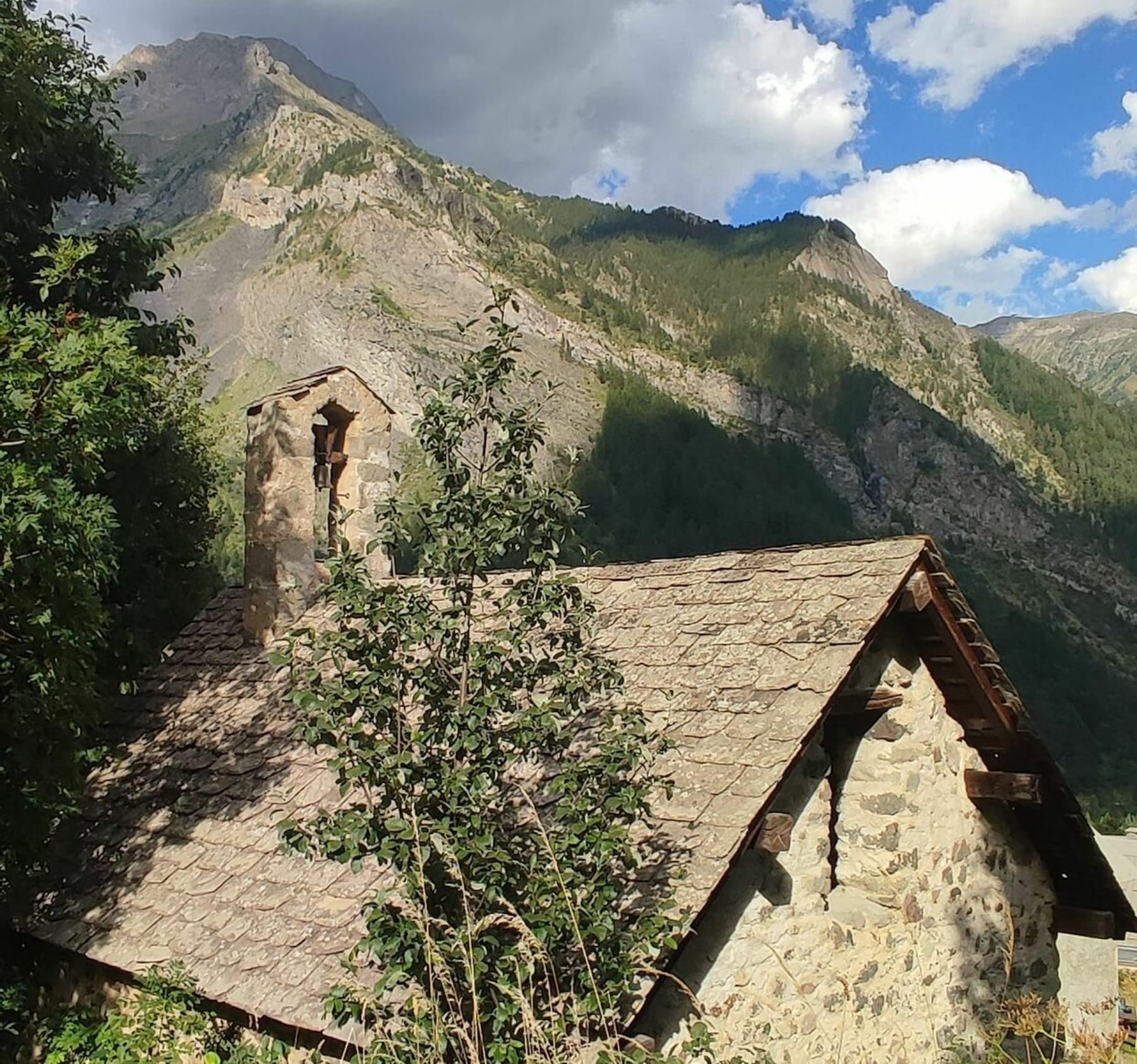 Randonnée Champoléon - Cascade de la Pisse et tour de Planure, par le refuge du Tourond