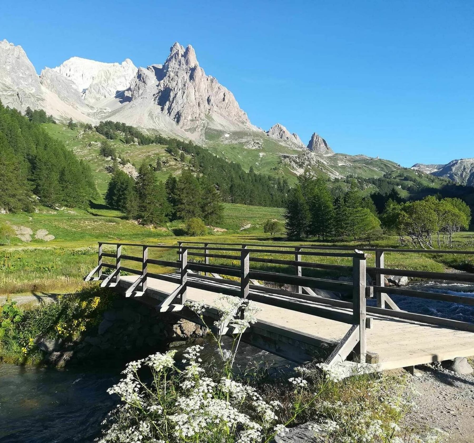 Randonnée Névache - Pointe des Cerces par le lac des Beraudes