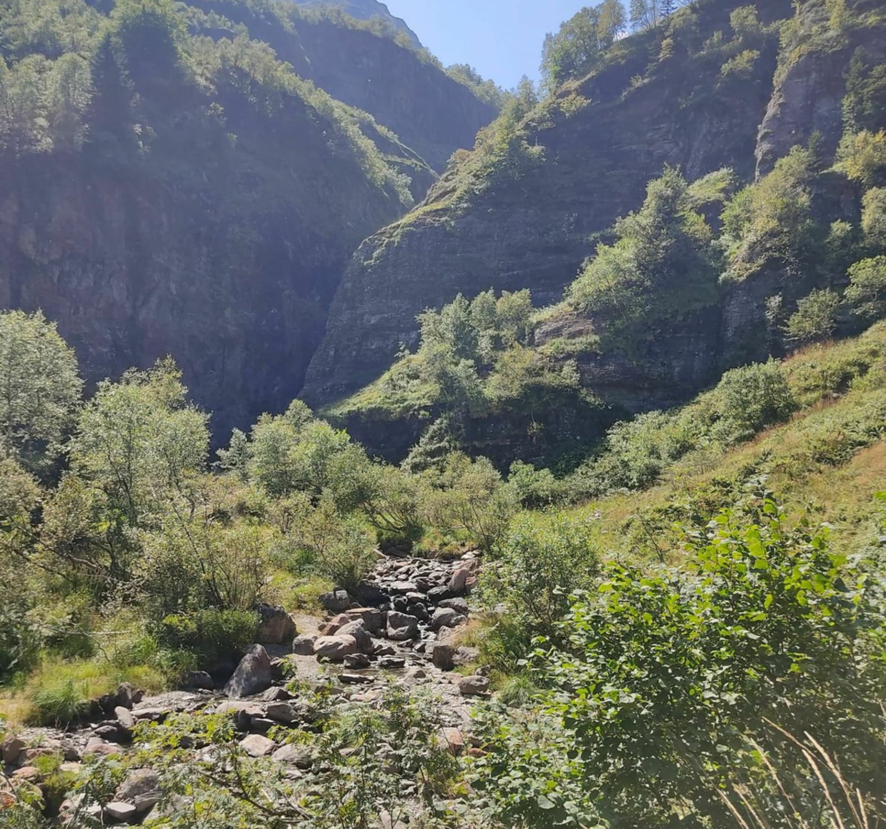 Randonnée Cazeaux-de-Larboust - Randonnée au Rû d'Enfer par la Cascade et le Gouffre d'Enfer