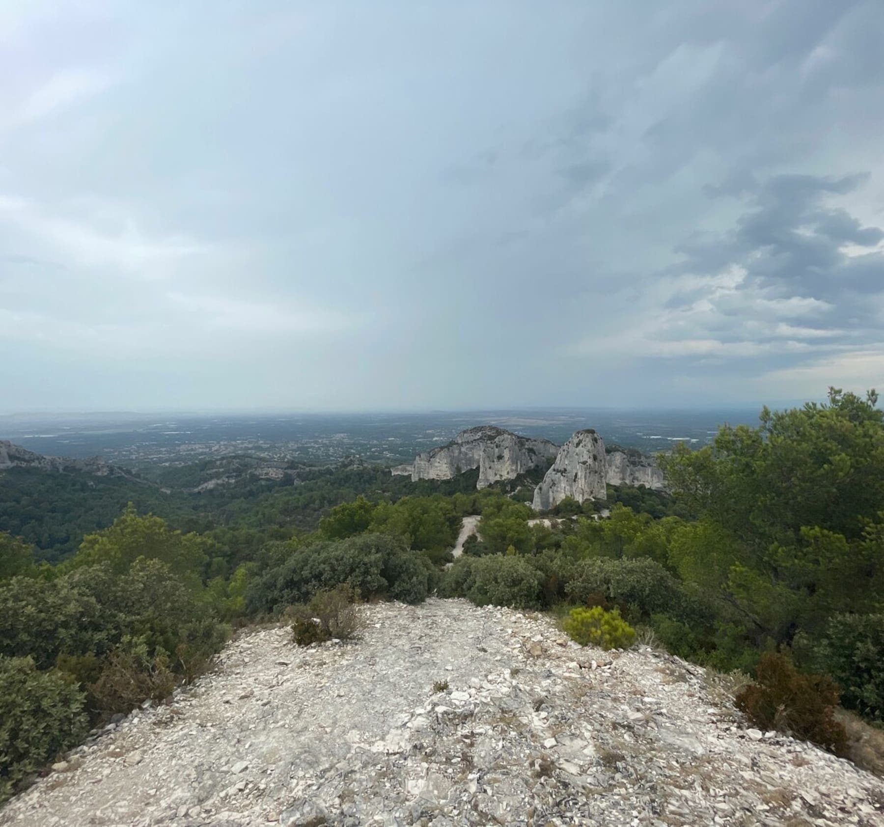 Randonnée Saint-Rémy-de-Provence - Le Rocher des Deux Trous