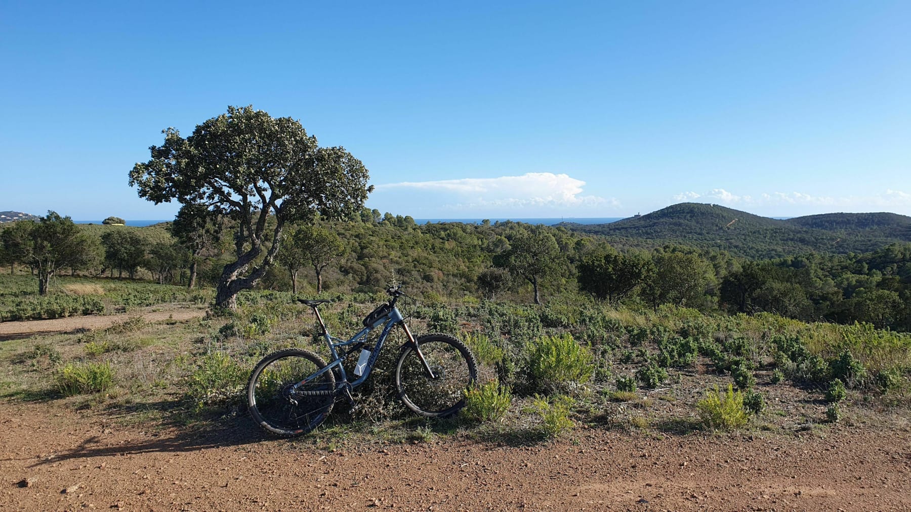 Randonnée Saint-Raphaël - VTT au depart de Cap Esterzl par Pra Baucous