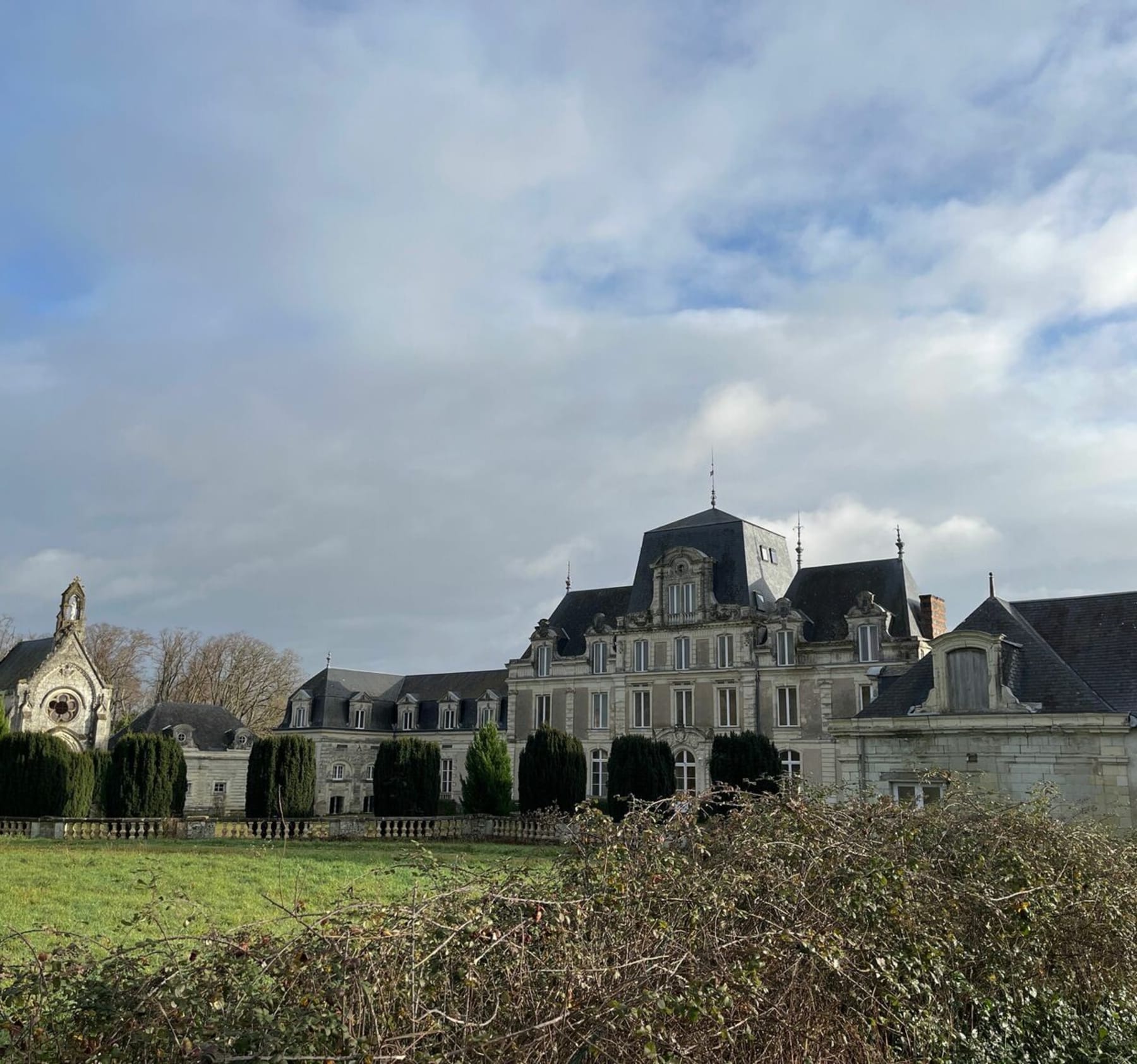 Randonnée Soulaire-et-Bourg - Randonnée des châteaux. Du Plessis Bourré aux Grands Ruaux.