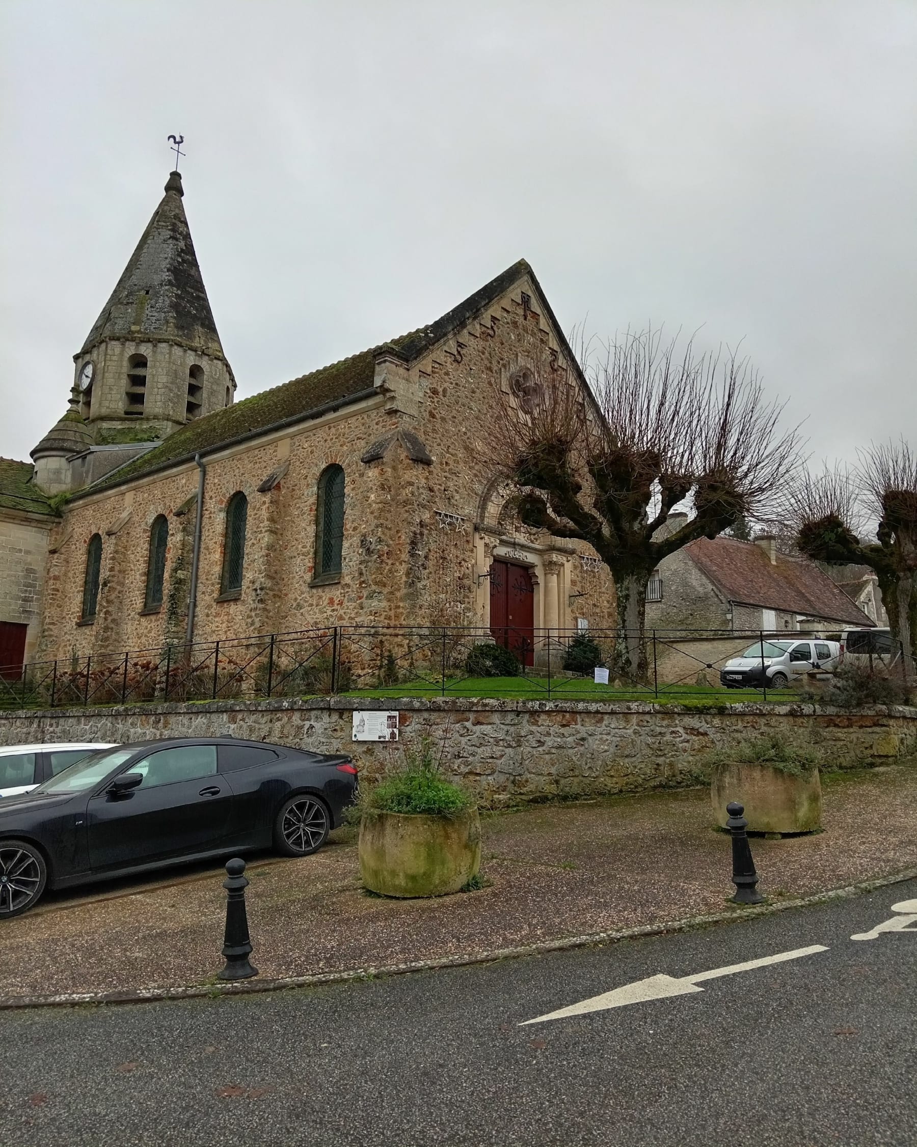 Randonnée Brueil-en-Vexin - Autour de Brueil en Vexin et son passé