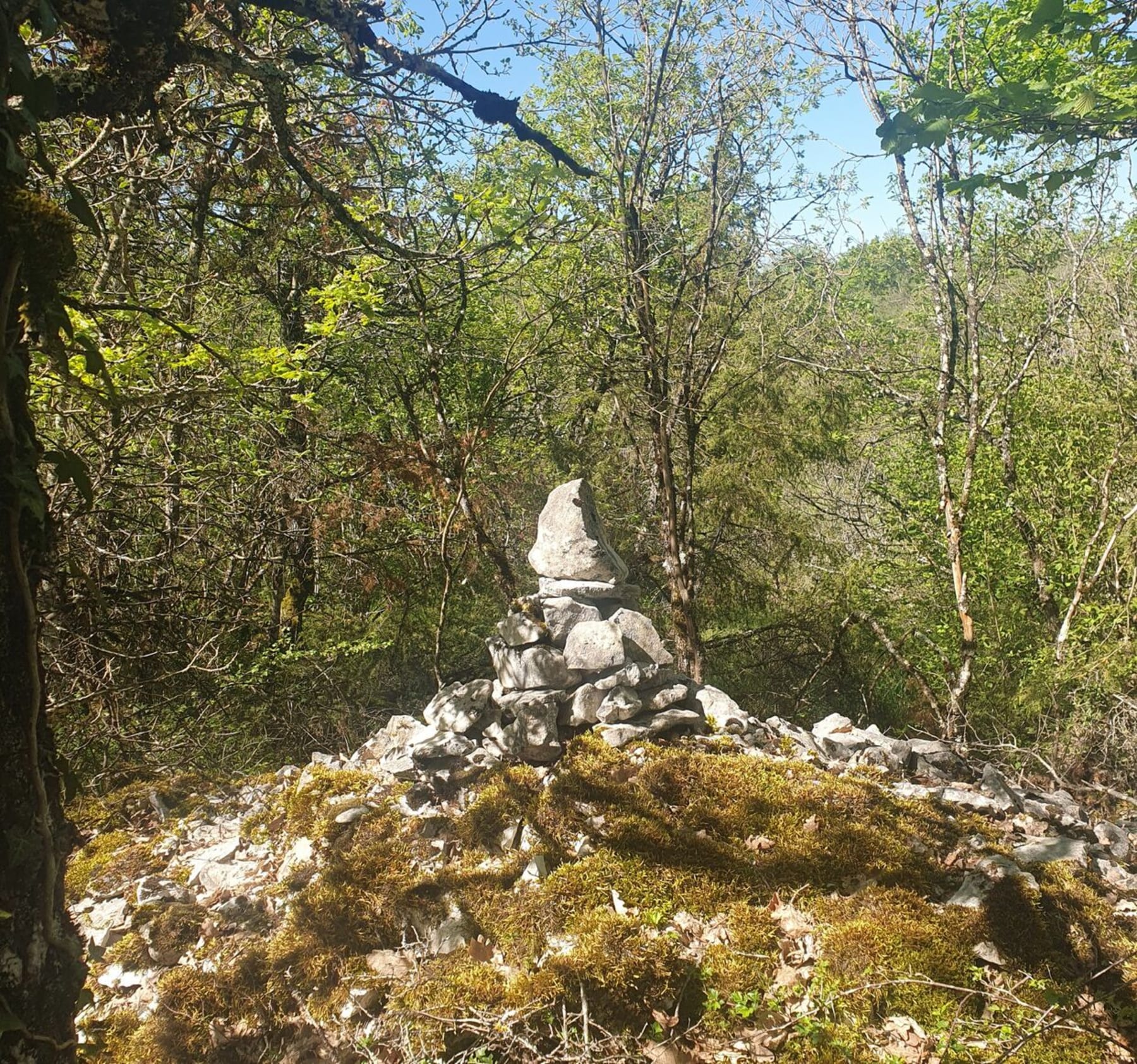 Randonnée Montrozier - De Gages à Grioudas