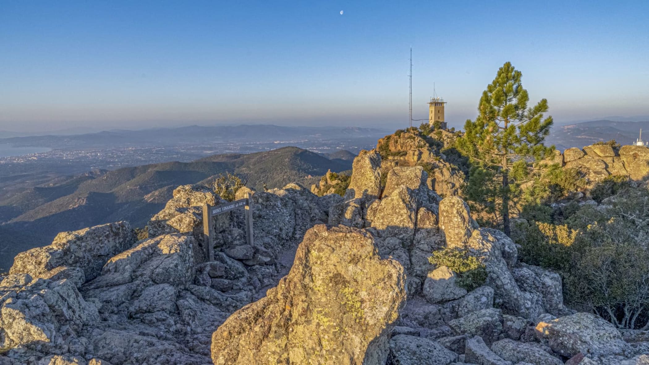 Randonnée mont Vinaigre : panorama depuis le sommet du mont Vinaigre