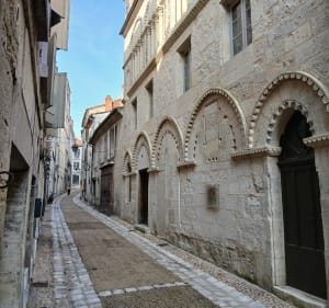 Vielles rues de Périgueux et cathédrale Saint-Front - Périgueux - 2