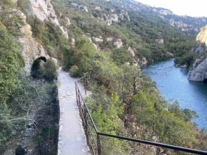 Kapel van Sainte-Maxime en prachtig uitzicht op de Gorges - Quinson - 2