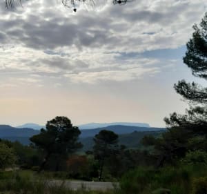 Marche dans le massif de la Chaîne des Côtes - Rognes - 2