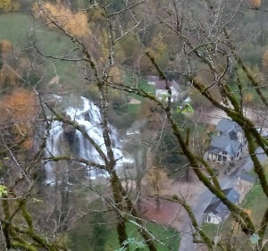 Baume-les-Messieurs-waterval en de Roche-belvedere - Baume-les-Messieurs - 2