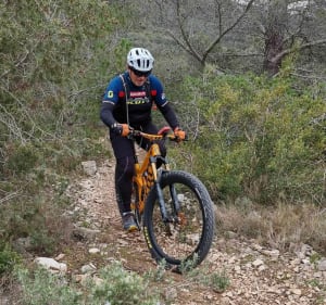 Sortie sur Aramon sur le sentier des Capitelles - Norbert - 2
