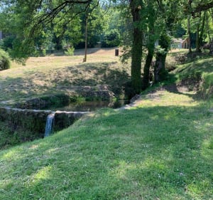 Croix de la libération par les Revireys - Autun - 2
