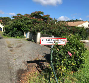 Jolie balade à pieds, en courant ou à vélo autour de Le Mazeau - Benet - 2