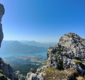 Aiguilles de Chabrières par pierre rouge - Réallon - 2