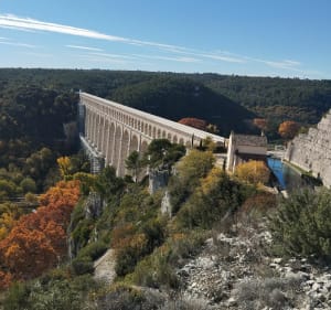 Aqueduc de Roquefavour et le canal de Marseille. - Ventabren - 2