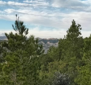 Mouriès et Le Castellas par le stade - Mouriès - 2