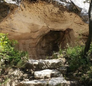 Abbaye de Saint-Roman et Massif de l'Aiguille sur les collines de Beaucaire - Josette - 3