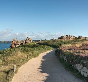 Raguenez à Kercanic : Côte Sauvage et Chaumières - Névez - 2