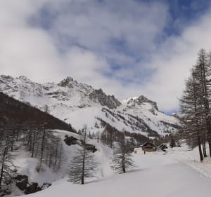 Vallée de la Clarée en hiver et charmes de Fontcouverte - Névache - 2
