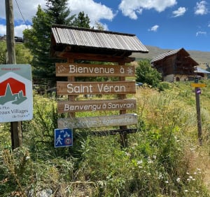 La Croix de Curlet en rando d’été au cœur des mélèzes - Saint-Véran - 2