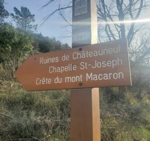 Châteauneuf-Villevieille et escapade sur la crête du mont Macaron - Châteauneuf-Villevieille - 3