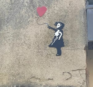 Découverte du street art des Peaky Perlers - La Flèche - 3