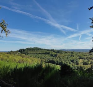 Les loges de berger et le Puy des Roches - Saint-Goussaud - 4