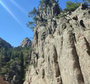 Trou de la Bombe : panorama grandiose sur les Aiguilles de Bavella - Quenza - 4