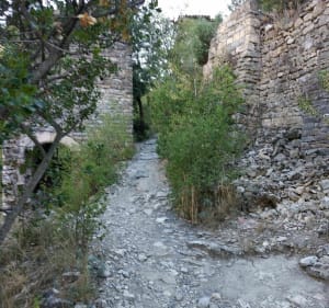 En vélo vers le bourg Castral de Rochecolombe - Pradons - 3