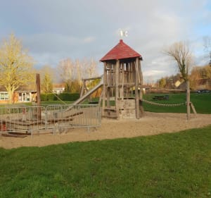 Stade de Lapugnoy, cimetière des Anglais, le parc - Lapugnoy - 3