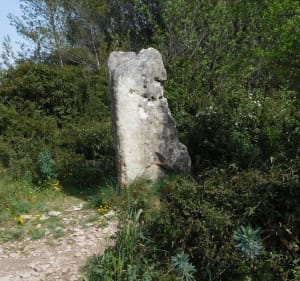 La Roque d’Aubais, la Grotte, La Chapelle et Le Menhir Peyra - Aubais - 5