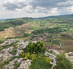 Mont Pouilly, Solutré, Vergisson,départ:la grange du bois - Cenves - 3