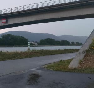 Belle balade entre viarhona et arbres fruitiers. - Pont-de-l'Isère - 3