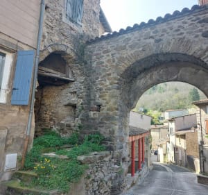 Village désert de la Frucharié à Aussillon - Aussillon - 4
