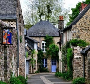 Jolie balade autour de la Cité médiévale de Sainte Suzanne - Sainte-Suzanne-et-Chammes - 3