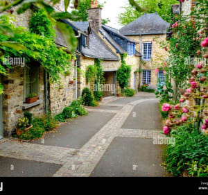 Jolie balade autour de la Cité médiévale de Sainte Suzanne - Sainte-Suzanne-et-Chammes - 4