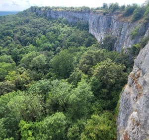 Belle balade dans vignes et villages jusqu'aux falaises - Meloisey - 3