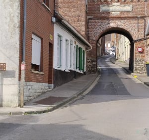 De Wallon-Cappel à Cassel - Pierre - 4