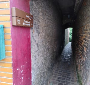 De Wallon-Cappel à Cassel - Pierre - 3