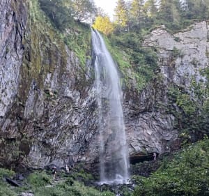 Grande cascade Mont Dore et vue sur le Puy de Sancy - andre - 4