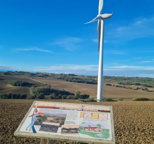 Belle vue sur les Pyrénées par le chemin des éoliennes - Montgeard - 5