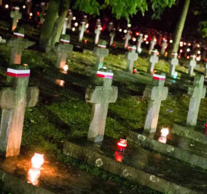 Spacer na cmentarz wojskowy i Białystok - Białystok - 3