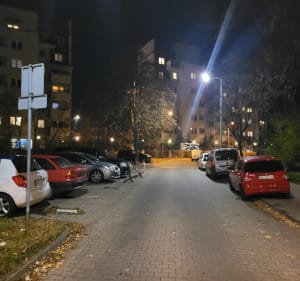 Prosta stara trasa w pobliżu metra Stokłosy i Ursynów - Warszawa - 3