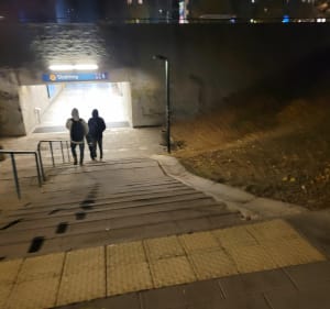 Prosta stara trasa w pobliżu metra Stokłosy i Ursynów - Warszawa - 4