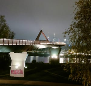 Bliska Praga nowym mostem z pod BUW - Warszawa - 3