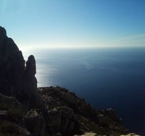 La grande Candelle par la fissure du couloir du Candelon - Marseille - 4