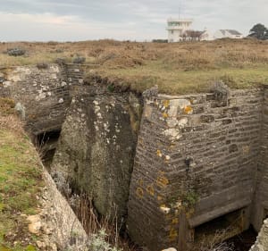 Architecture militaire sur le GR34 à Belle île - Le Palais - 4