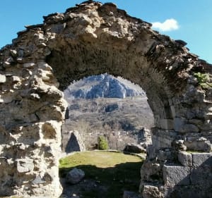 Troubat et Bramevaque et son château, Mauleon barousse - Thèbe - 3