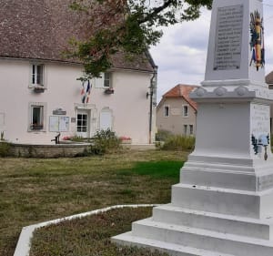 Entre bois et champs depuis Leigné-les-Bois - Leigné-les-Bois - 3